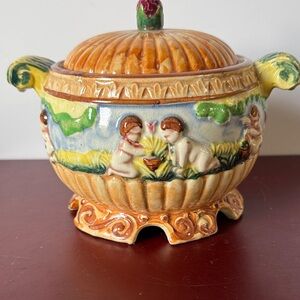 Morikin Ware Porcelain Angel Covered Dish with Handles 7"x5.5", Made in Japan